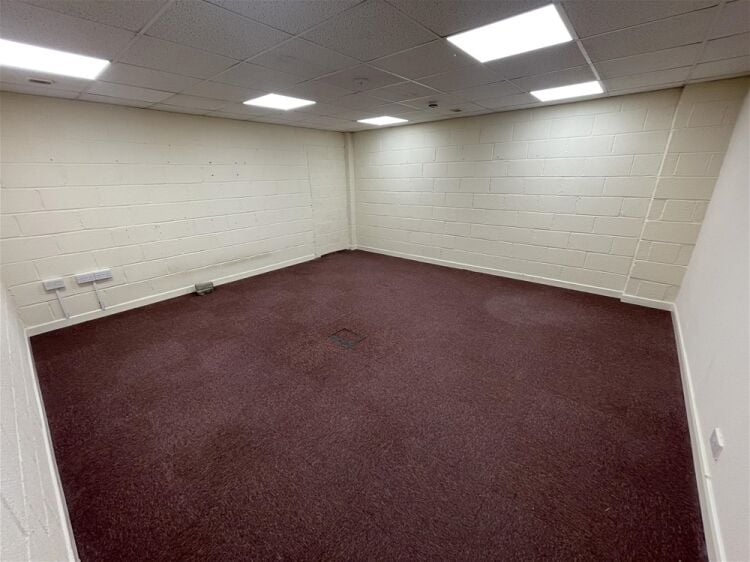 First Floor Self-Contained Office/ Business Hub For Sale in Newton Abbot Photo 6