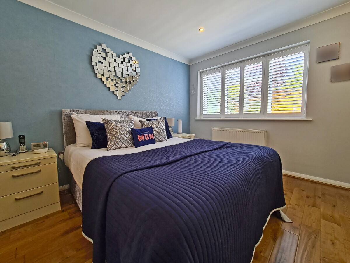 Stunning 7 bedroom Bed & Breakfast in the beautiful city of Canterbury plus private self contained owner accommodation