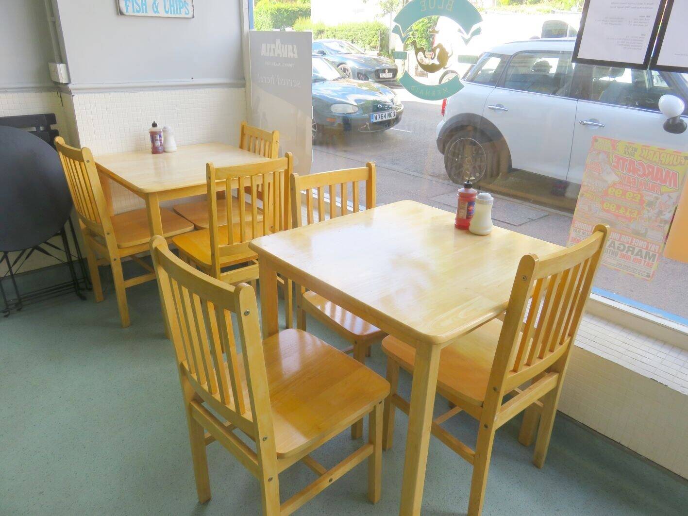 FIRMLY ESTABLISHED FISH & CHIP SHOP WITH 3 BEDROOM ACCOMMODATION IN CHARMING COASTAL TOWN Photo 6
