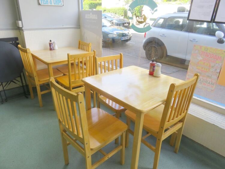 FIRMLY ESTABLISHED FISH & CHIP SHOP WITH 3 BEDROOM ACCOMMODATION IN CHARMING COASTAL TOWN Photo 6