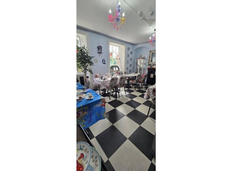 Charming Cafe & Afternoon Tea Room in Prime Mansfield Town Centre Location Photo 6