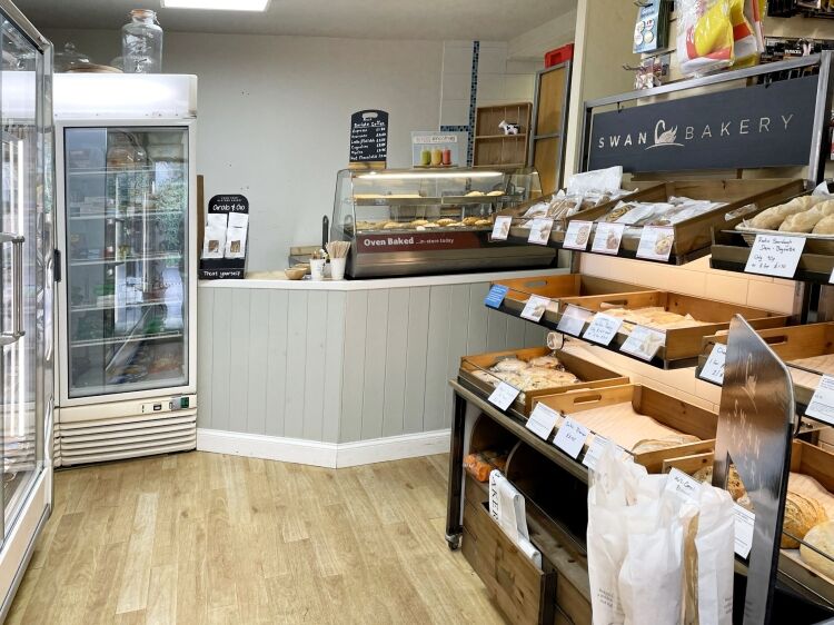 Rare Freehold Coastal Retail & Food-to-Go Business – Gateway to Lulworth Cove & Durdle Door Photo 6