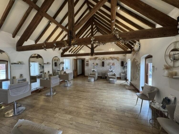 Leasehold Hair & Beauty Salon Located In Hurley, Atherstone
