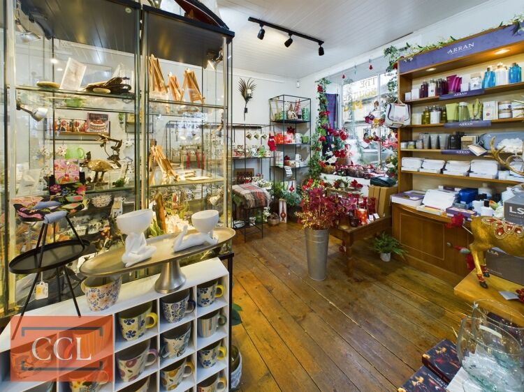 Well-established and diverse retail business. Photo 6
