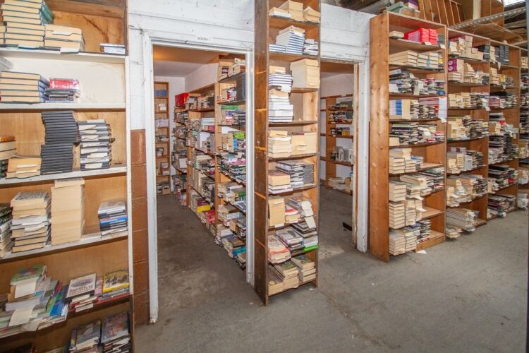 Established Online Book Retailer - Herefordshire Photo 6