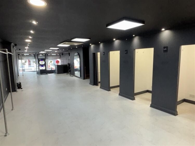 Vacant Unit For Sale in Brighouse Photo 6