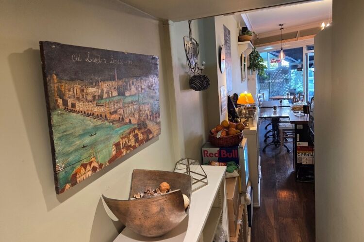 Established Café / Bistro - Wimbledon Photo 6
