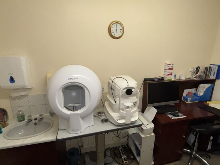 Opticians For Sale in Leeds