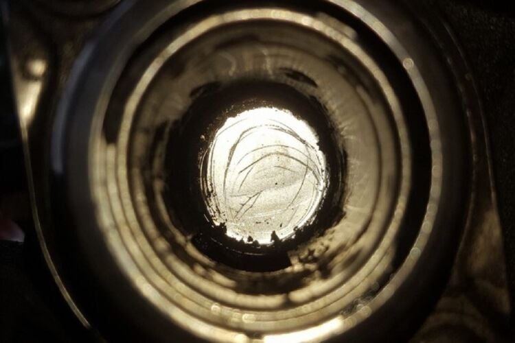 Specialist Engine Decarbonising Business - Hamps Photo 6