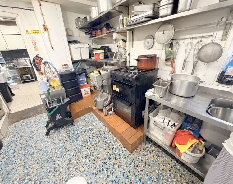 DETACHED FISH & CHIP TAKEAWAY WITH SAME OWNERSHIP 13 YEARS