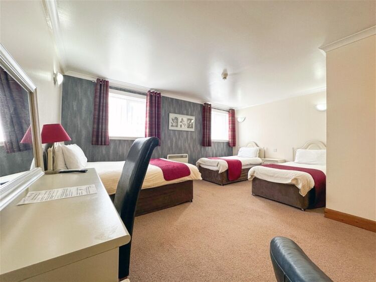 Empire Travel Lodge