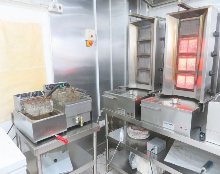 Corner fish & chip shop in sought after area of Windsor Photo 6
