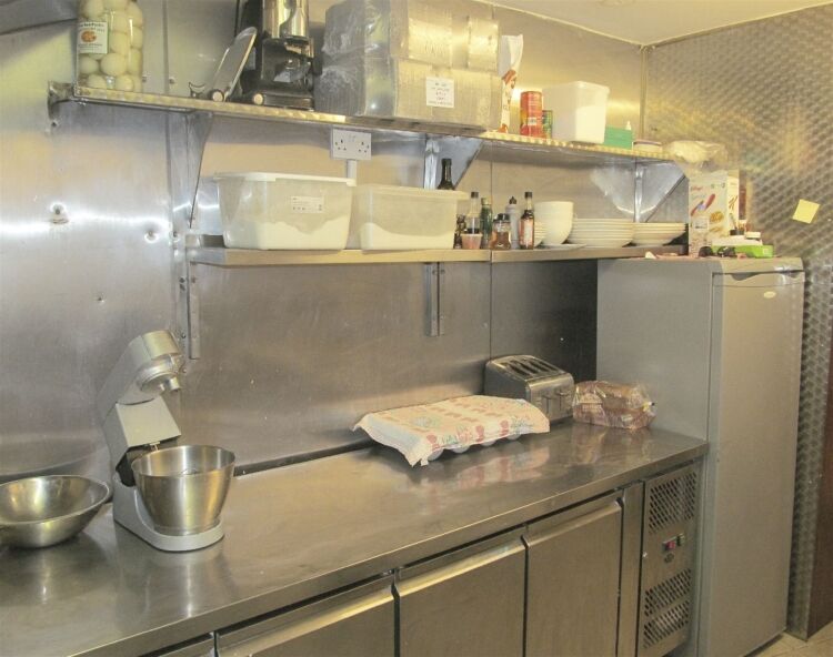 Fish & chip takeaway and restaurant, Kingston upon Thames Photo 6