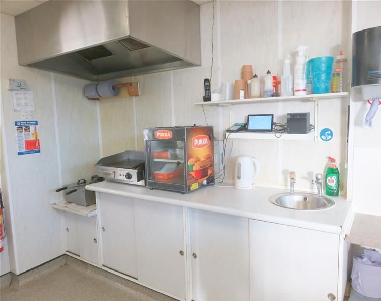 Firmly established fish & chip shop with same ownership past 18 years Photo 6