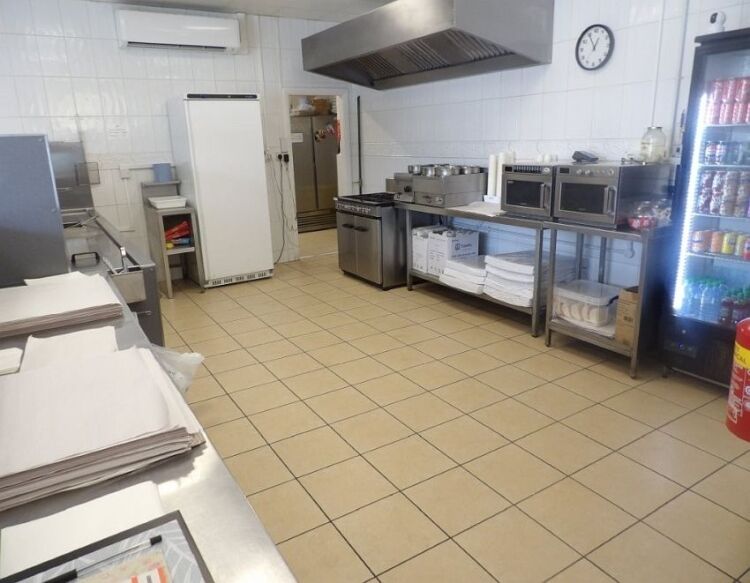 Well established fish & chip shop trading over 5 days weekly with no deliveries in north east Lincolshire Photo 6