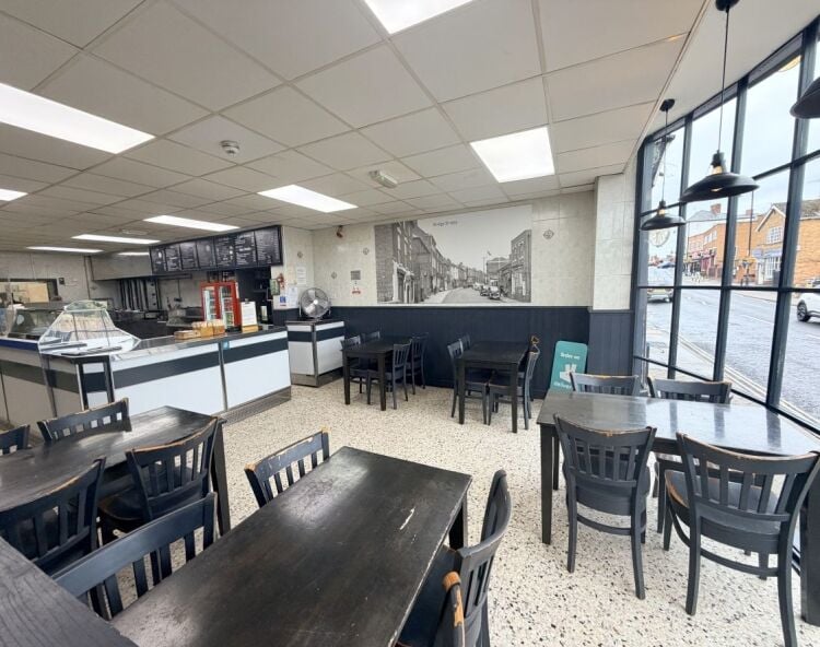 Freehold fish & chip business in picturesque riverside town with large 4 bedroom home Photo 6