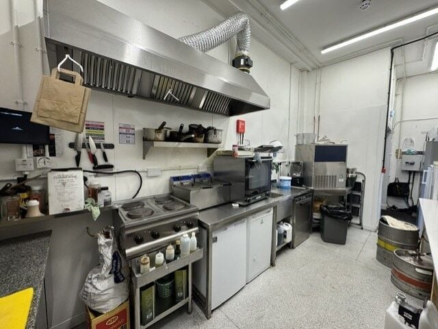 Leasehold Cocktail Lounge & Kitchen Located In Leamington Spa Photo 6