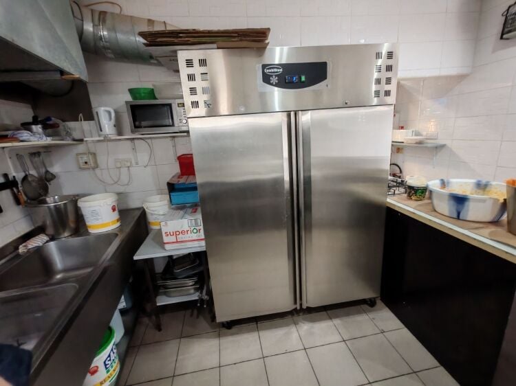Fish & Chip and Kebab Takeaway with Accommodation – Bilston, West Midlands