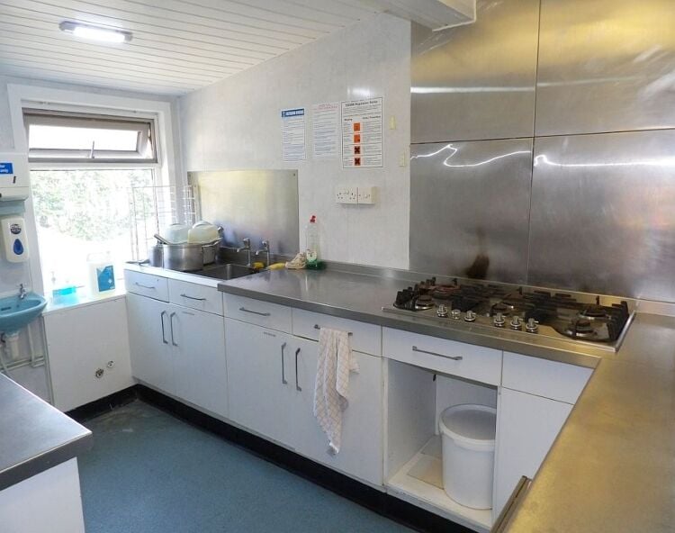 Semi-detached freehold fish & chip takeaway with unused 28 cover cafe, trading just 28 hours weekly Photo 6