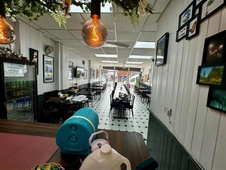 LEASEHOLD ASIAN RESTAURANT Photo 6