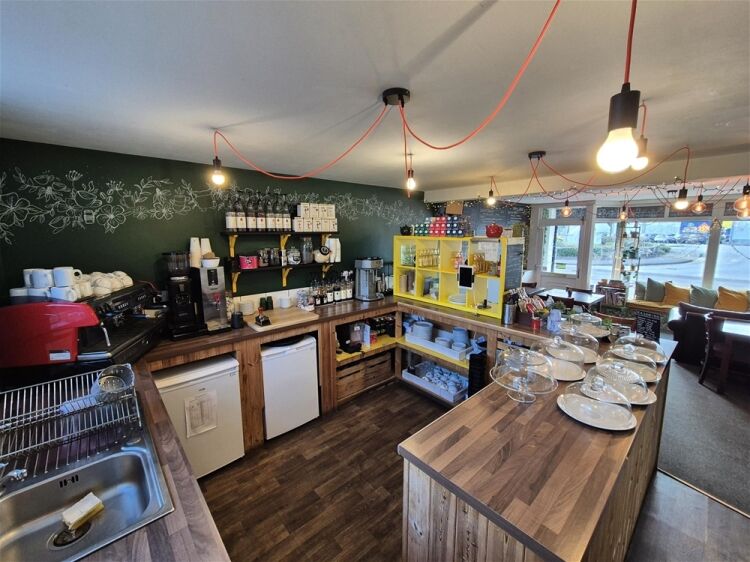 Cafe & Sandwich Bars For Sale in Normanton Photo 6