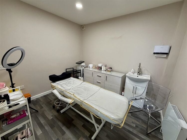 Beauty, Therapy & Tanning For Sale in Dewsbury