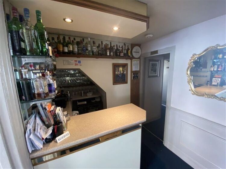 Investment Property For Sale in Torquay Photo 6