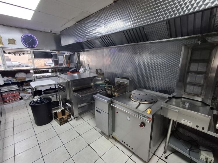 Hot Food Take Away For Sale in Nottingham Photo 6