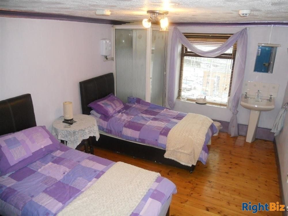 WATER FACING PUB WITH OWNERS ACCOM, B+B & FUNCTION ROOMS, PEMBROKESHIRE Photo 7