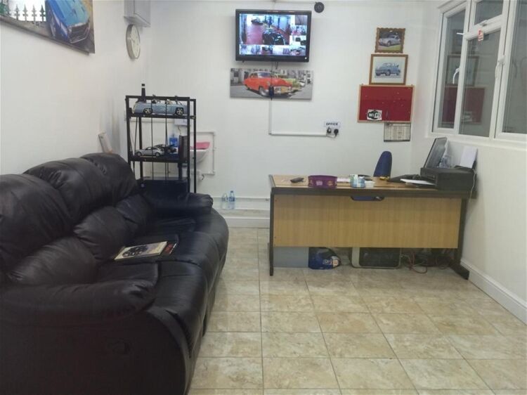 GENERAL AUTO REPAIRS CENTRE IN CARDIFF SUBURB