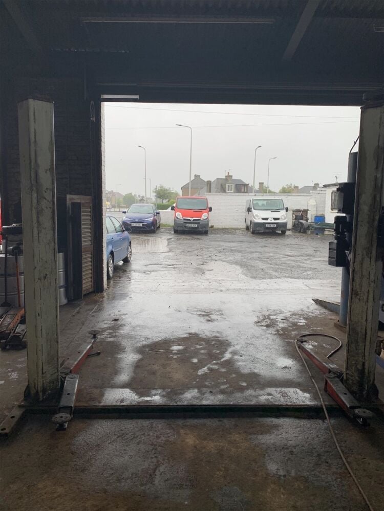 MOT TESTING & TYRE CENTRE IN BUCKHAVEN/FIFE Photo 7