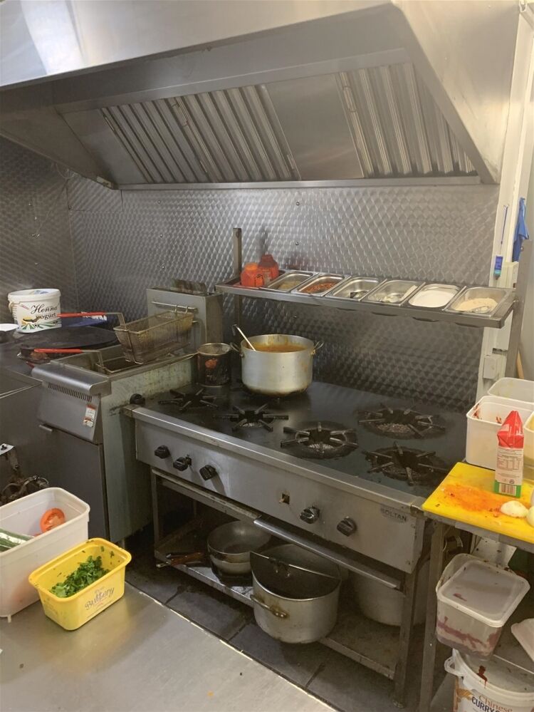 STYLISH LICENSED INDIAN RESTAURANT WITH TAKEAWAY & DELIVERIES IN SALTCOATS TOWN CENTRE Photo 7