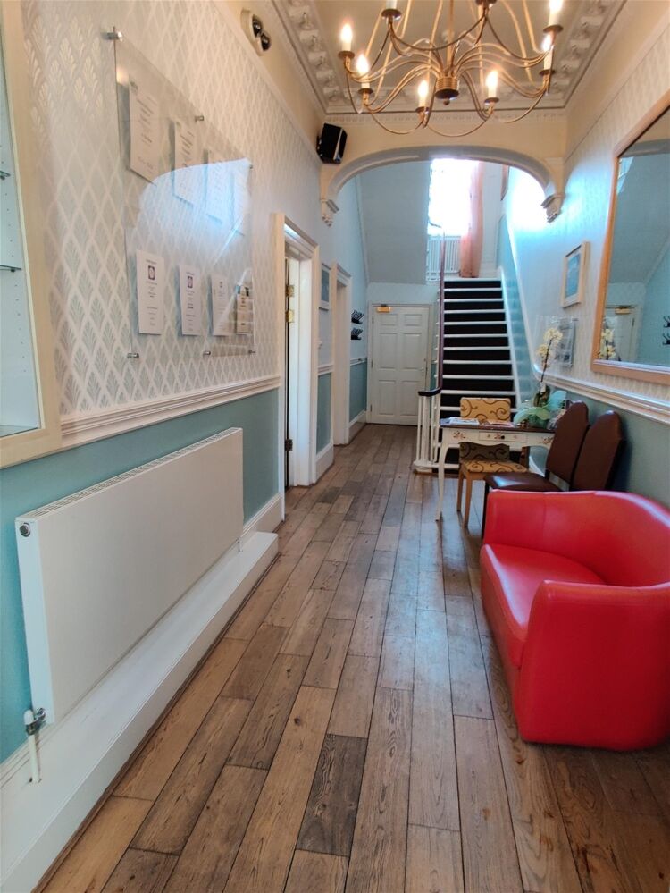 HOTEL IN THE BEAUTIFUL SPA TOWN OF CHELTENHAM
