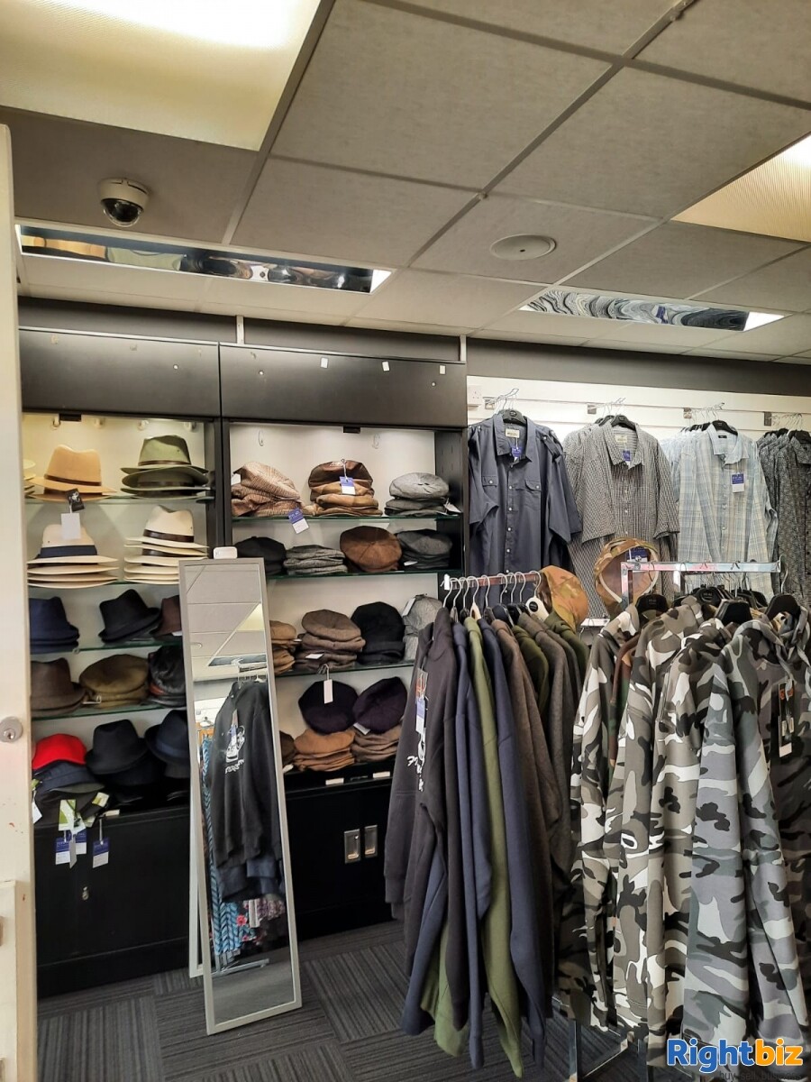 Leasehold clothes shop for sale Winsford Cheshire Photo 7