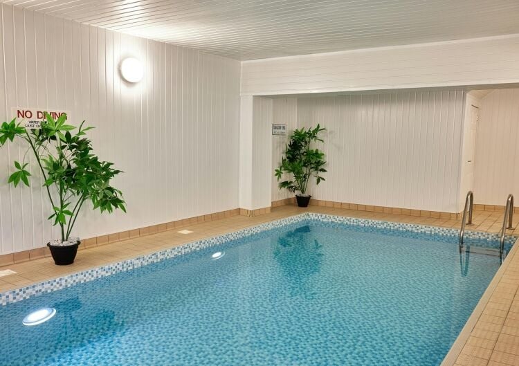 Prominently located 32 bedroom hotel with leisure facilities operating on a profitable longer stay business model