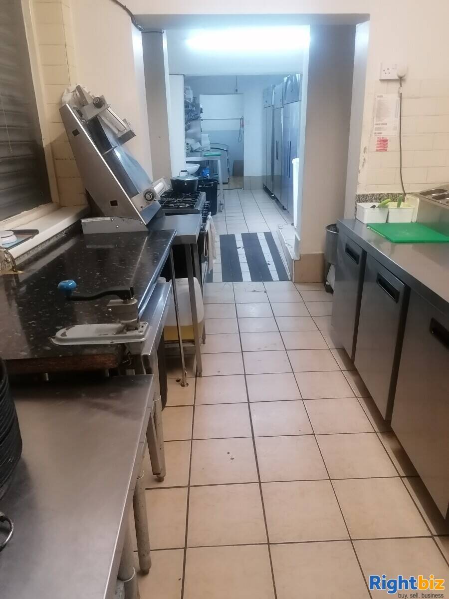 Successful Takeaway for sale with 2 Bedroom Accommodation Doncaster Photo 7