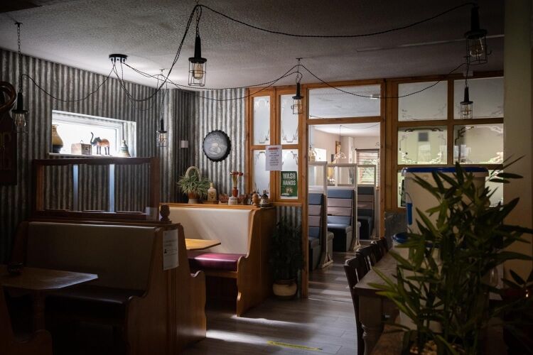 Freehold Public House & Restaurant & Hotel Located In Cwm-twrch Uchaf Photo 7