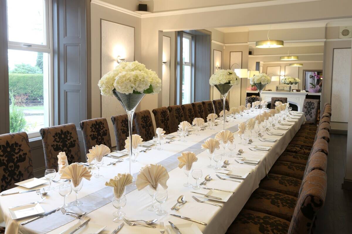Strategically located, highly profitable 29-bedroom country house hotel Photo 6