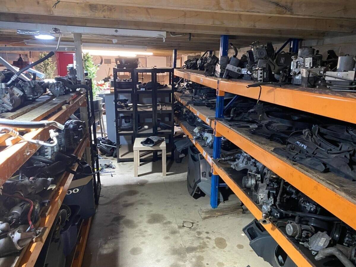 FOR SALE CAR PARTS BUSINESS IN LONDON!