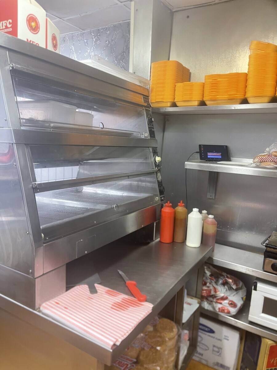 Fully running business in the heart of Burton on Trent