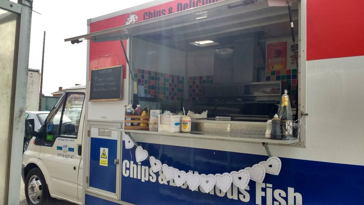 Mobile Fish And chips Hampshire Photo 7