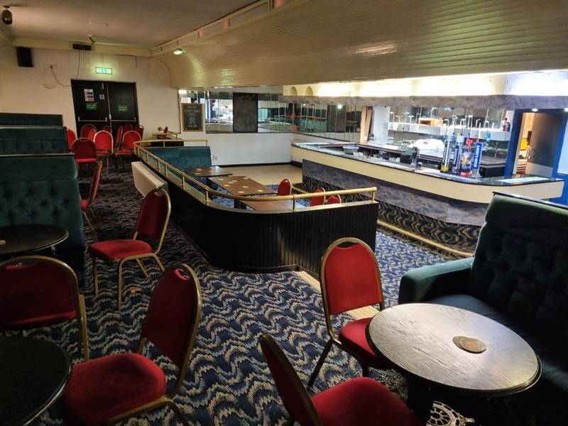 Established community public house, close to all amenities within housing estate in Motherwell Photo 7