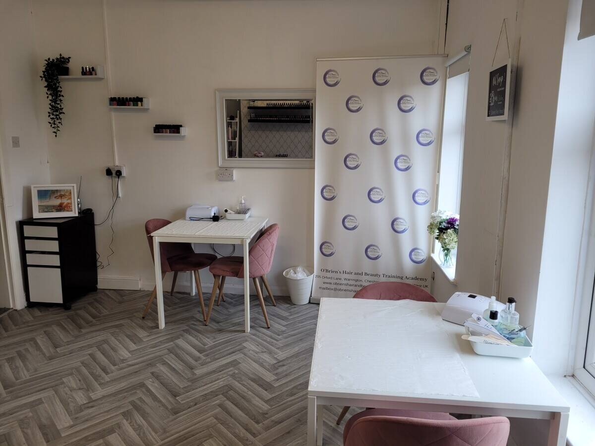 Hair and Beauty Salon for sale Warrington Photo 7