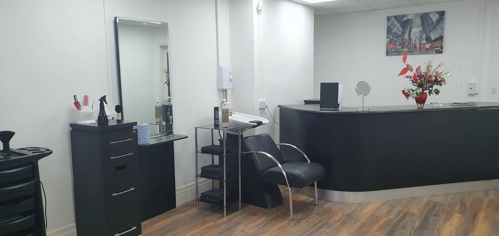 Barber Shop / Hair Salon Business For Sale Photo 7