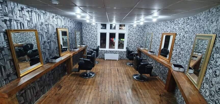 Leasehold Unisex Beauty Salon For Sale In Wakefield town centre