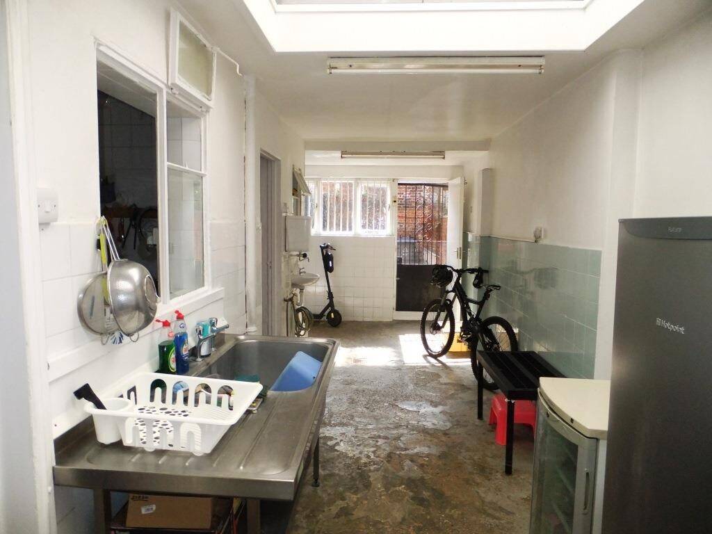 Fish and Chips and Freehold Property Photo 7
