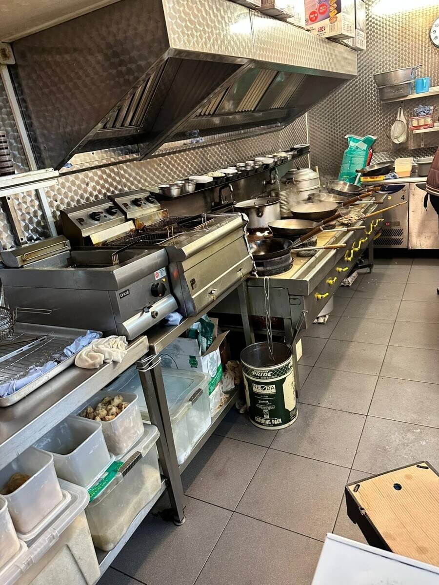 Chinese takeaway & wood oven Italian pizzeria  for sale in green lanes Photo 7