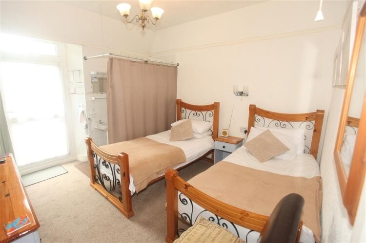 Outstanding South Devon Guest House For Sale in Paignton