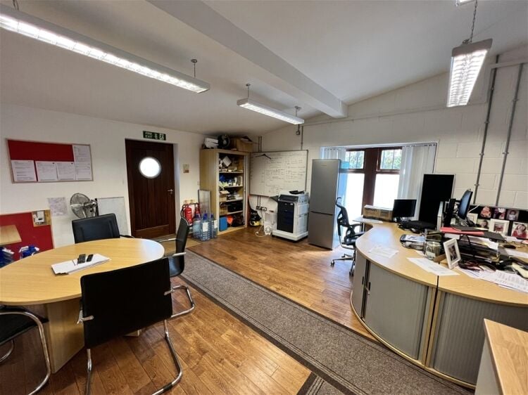 Investment Property For Sale in Brighouse Photo 7