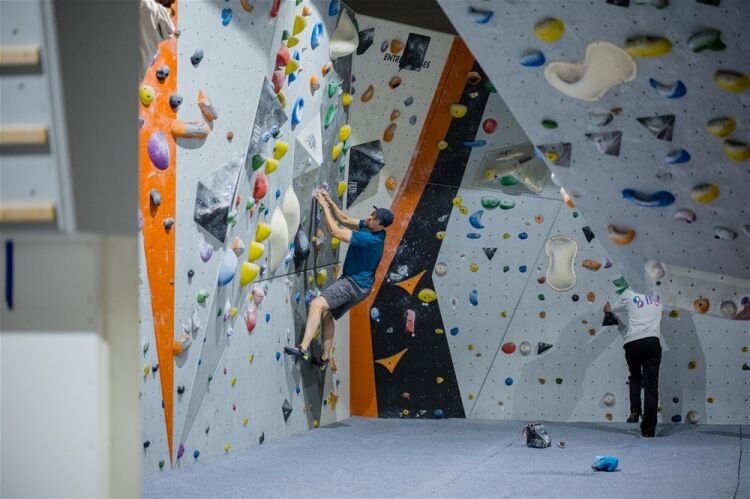 EXCITING OPPORTUNITY TO AQUIRE AN INDOOR CLIMBING FACILITY Photo 7